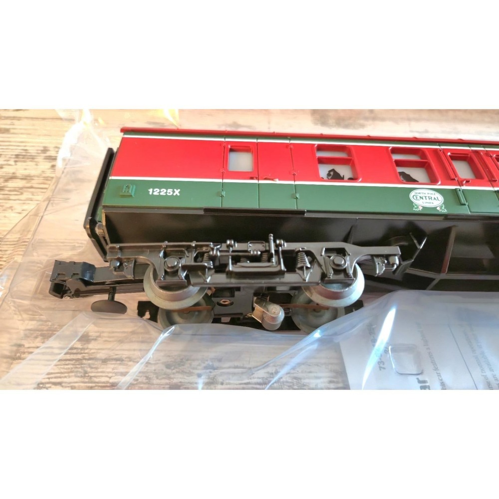 Lionel North Pole Central Victorian Christmas Passenger Cars 6-35250 - NIB - Picture 8 of 16
